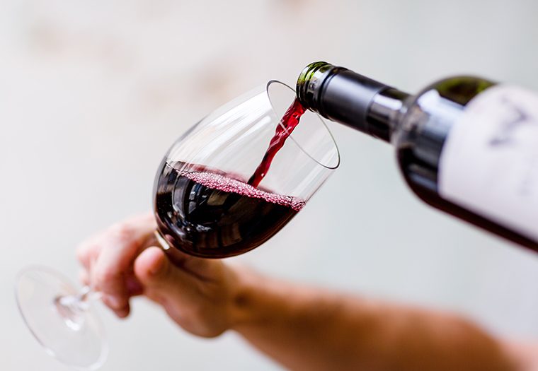o dobrobiti crnog vina s hipertenzijom