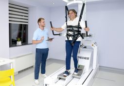 Robotski uređaji i robotska neurorehabilitacija