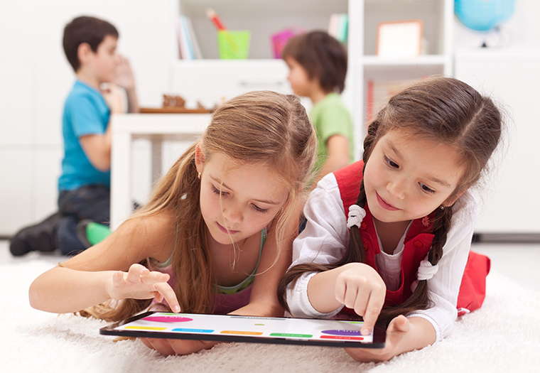 djecji razvoj mobiteli tableti digitalna tehnologija logopedija teskoce govora i pisanja