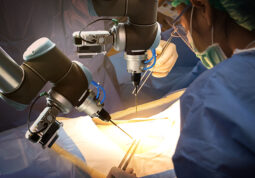 robot kirurski asistent-KBC Split